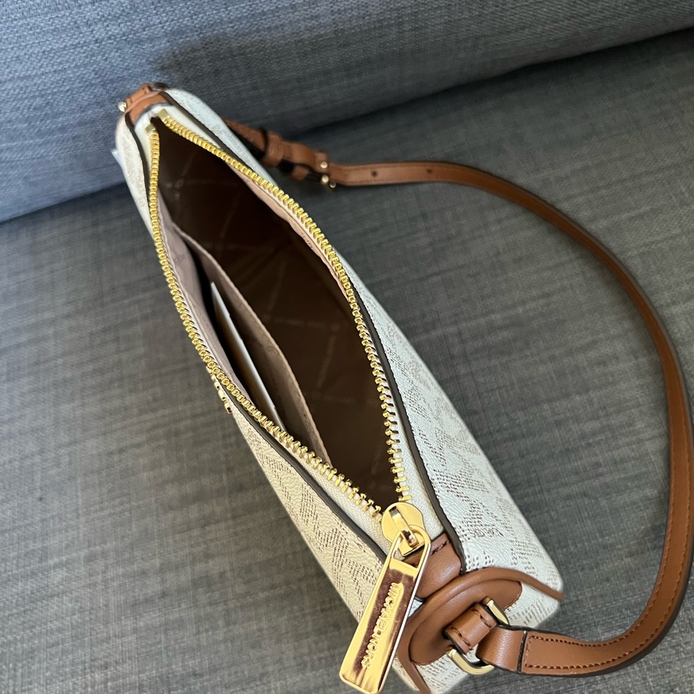 NWT MICHAEL KORS JET SET MEDIUM POUCHETTE BAG CLUTCH PURSE - Picture 6 of 8